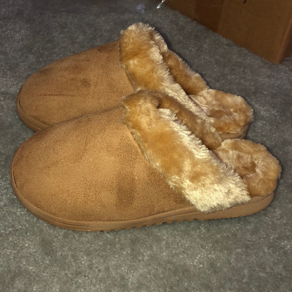 Women’s Sporto slip on winter shoes us size 7/8